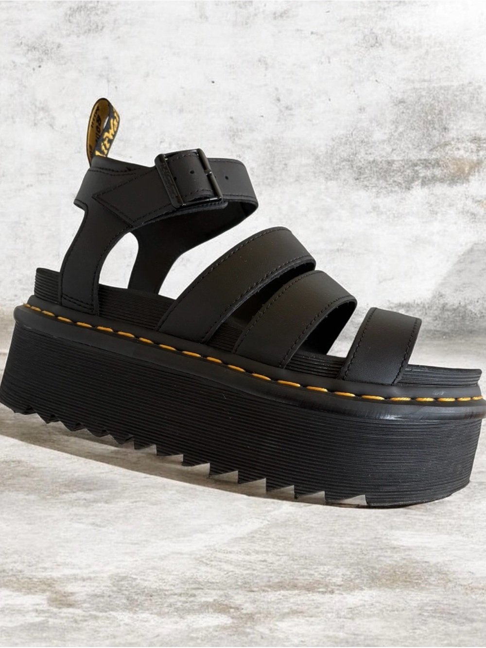 Dr. Martens Blaire Platform Sandal Black Leather Size 7 Nearly New - Picture 8 of 12